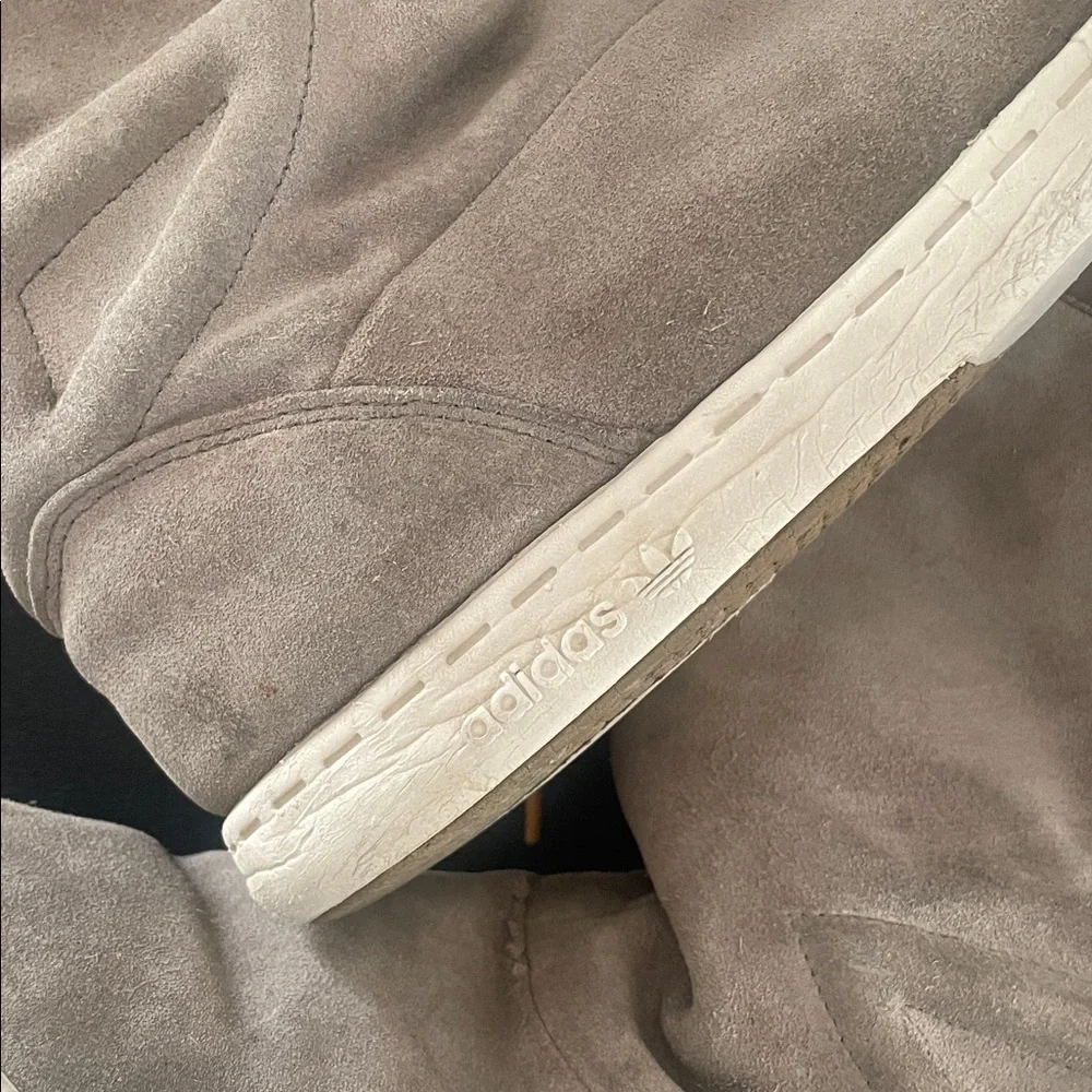 Adidas Winter Tan Suede Boots - Trefoil Logo - Fully Lined With Faux Fur lined - Picture 14 of 16